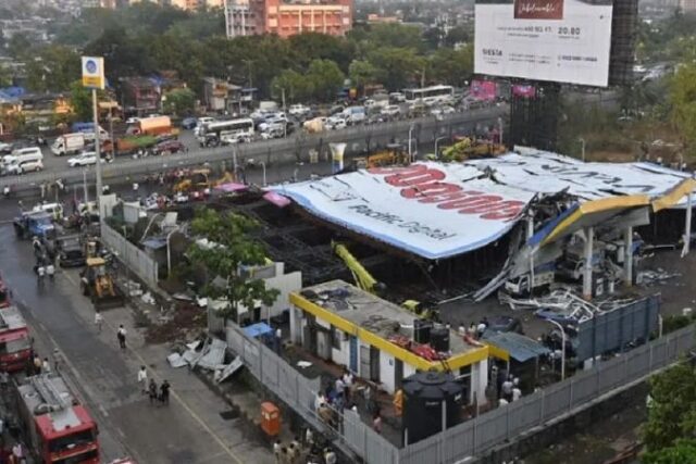 Mumbai Ghatkopar Hoarding Collapsed