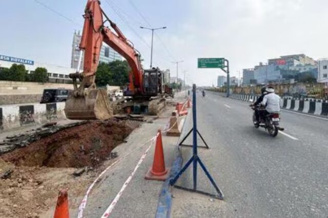 Repair Work Starts on Sinkhole Along Sohna Road